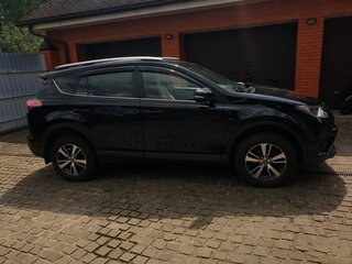 2017 Toyota RAV4 IV (XA40) Рестайлинг, чёрный, 2550000 рублей, вид 2