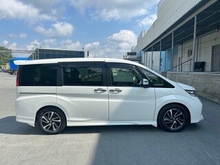 2015 Honda Stepwgn Spada V, белый, 2100000 рублей, вид 3