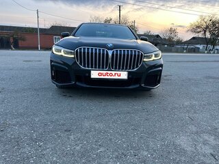 2019 BMW 7 серии 730d xDrive VI (G11/G12) Рестайлинг, чёрный, 4200000 рублей, вид 1