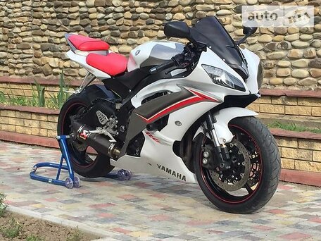 2012 Yamaha YZF-R6, белый, 650000 рублей, вид 3