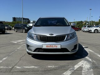 2014 Kia Rio III, серебристый, 850000 рублей, вид 1