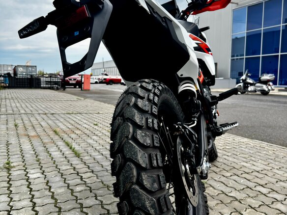 2025 KTM 390 Adventure R, белый, 889000 рублей - вид 10