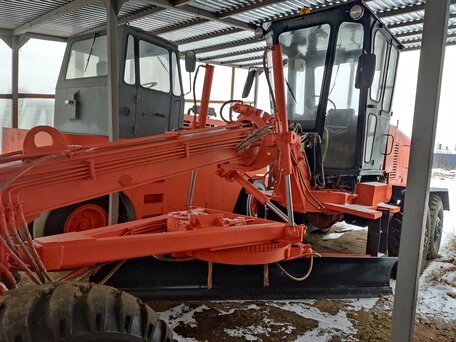 2011 Брянский арсенал ГС-14.02, оранжевый, 4000000 рублей, вид 3
