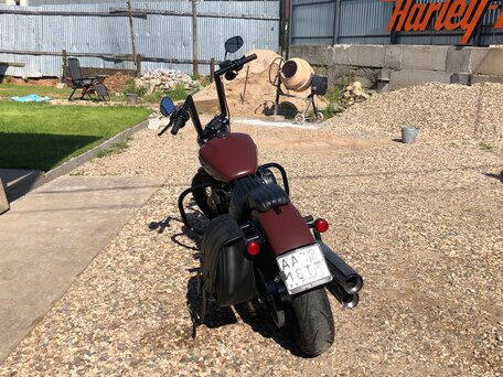 2018 Harley-Davidson Street Bob, коричневый, 1100000 рублей, вид 2
