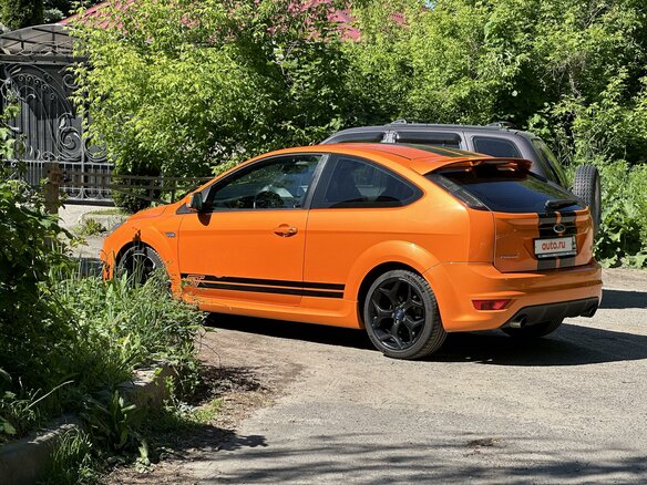 2008 Ford Focus ST II Рестайлинг, оранжевый, 2890000 рублей - вид 10