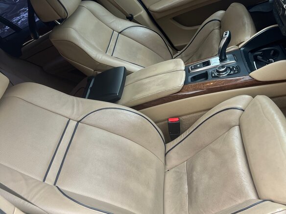 2011 BMW X6 35i 8-speed I (E71), белый - вид 7