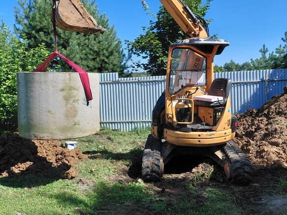 2016 Komatsu PC38, оранжевый, 1750000 рублей