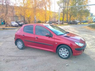 2007 Peugeot 206, красный, 410000 рублей, вид 2