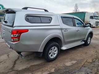 2017 Mitsubishi L200 V, серебристый, 2370000 рублей, вид 5