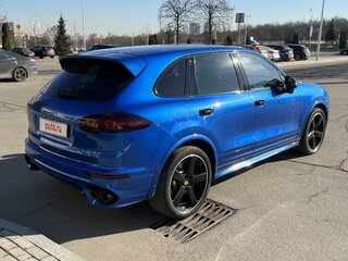 2017 Porsche Cayenne GTS II Рестайлинг (958), синий, 5500000 рублей, вид 4