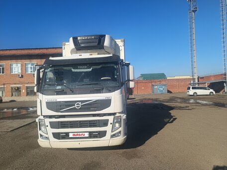 2012 Volvo FM, белый, 5000000 рублей, вид 4