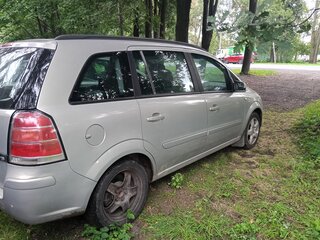 2005 Opel Zafira B, серый, 300000 рублей, вид 3