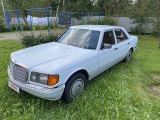 1983 Mercedes-Benz S-Класс 380 II (W126), белый, 900000 рублей, вид 1