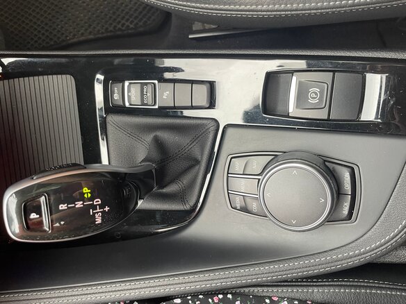 2017 BMW X1 18i sDrive II (F48), чёрный, 1770000 рублей - вид 34