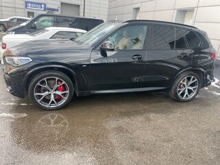 2021 BMW X5 30d IV (G05/G18), чёрный, 7850000 рублей, вид 5