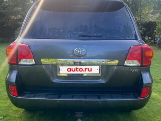 2013 Toyota Land Cruiser 200 Series Рестайлинг 1, серый, 3500000 рублей, вид 4