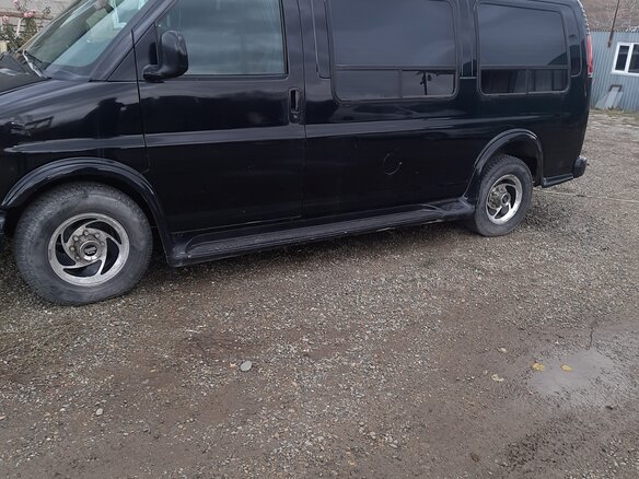 1996 GMC Vandura, чёрный, 1600000 рублей - вид 1