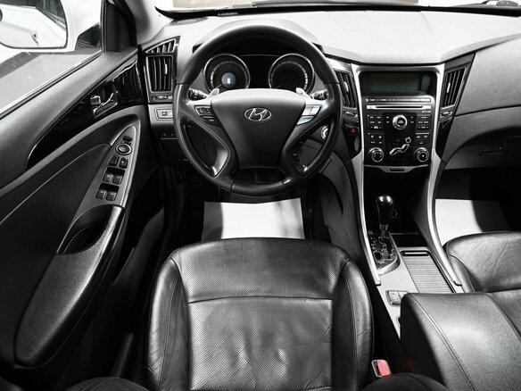 2010 Hyundai Sonata VI (YF), белый, 730000 рублей - вид 10