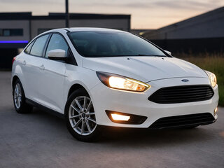 2018 Ford Focus III Рестайлинг, белый, 1250000 рублей, вид 2