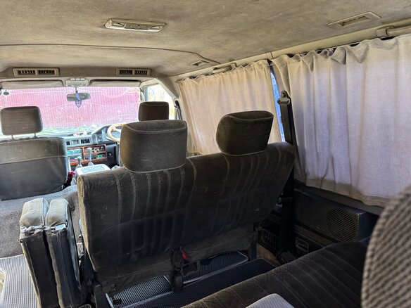 1992 Mitsubishi Delica III, синий, 690000 рублей - вид 9