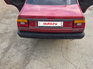 1987 Volkswagen Jetta II, красный, 300000 рублей, вид 3