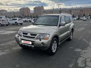 2006 Mitsubishi Pajero III Рестайлинг, бежевый, 1350000 рублей, вид 1