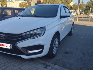 2024 Lada (ВАЗ) Vesta I Рестайлинг (NG), белый, 1518000 рублей, вид 2