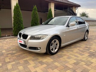 2009 BMW 3 серии 318i V (E90/E91/E92/E93) Рестайлинг, серебристый, 1170000 рублей, вид 2