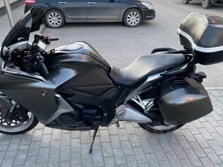 2012 Honda VFR 1200, серый, 770000 рублей, вид 5