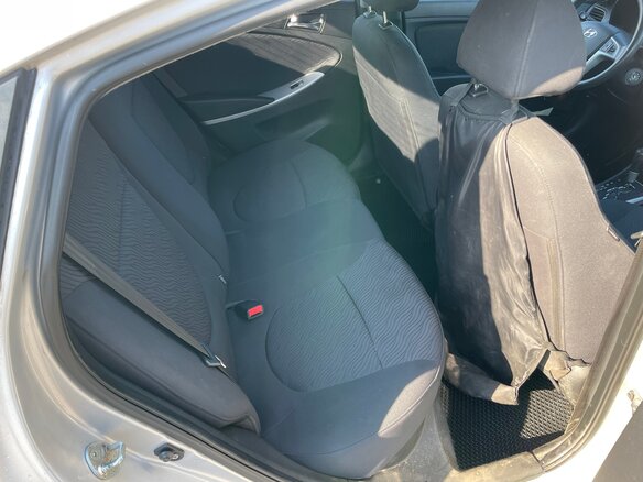 2011 Hyundai Solaris I, серебристый, 750000 рублей - вид 16