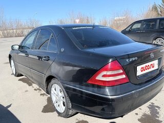 2004 Mercedes-Benz C-Класс 180 II (W203), чёрный, 500000 рублей, вид 5