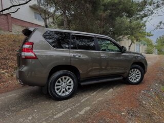 2014 Toyota Land Cruiser Prado 150 Series Рестайлинг 1, коричневый, 3300000 рублей, вид 4