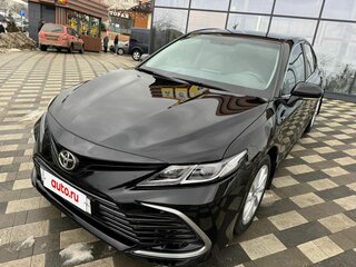 2021 Toyota Camry VIII (XV70) Рестайлинг, чёрный, 2870000 рублей, вид 1