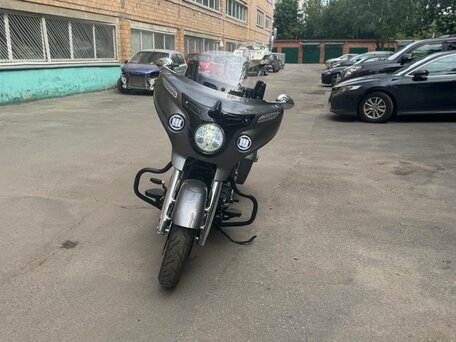 2018 Indian Chieftain, серый, 1270000 рублей, вид 5