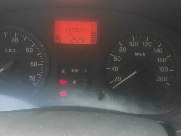 2009 Renault Logan I, красный, 550000 рублей - вид 3
