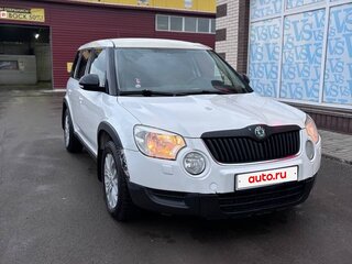 2012 Skoda Yeti I, белый, 850000 рублей, вид 3