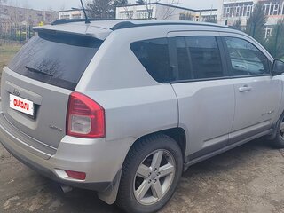 2012 Jeep Compass I Рестайлинг, серебристый, 1350000 рублей, вид 4