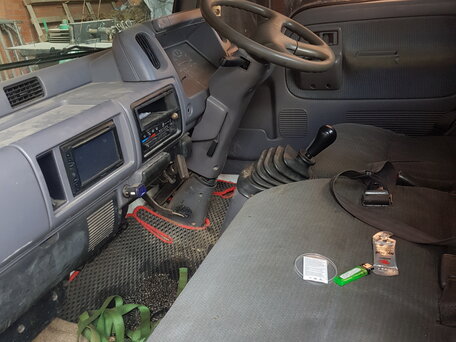 1994 Nissan Atlas, белый, 1100000 рублей, вид 2