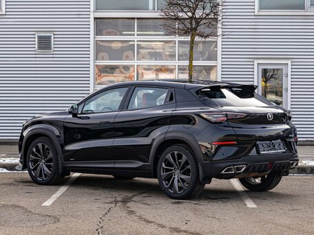 2024 Changan UNI-T I, чёрный, 1695000 рублей, вид 4