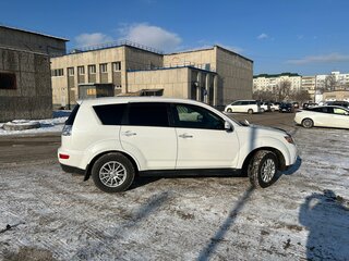 2012 Mitsubishi Outlander II Рестайлинг, белый, 1250000 рублей, вид 4