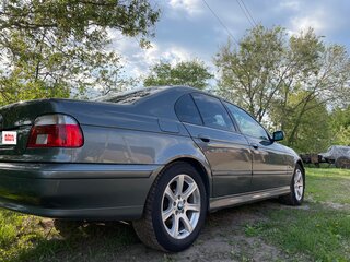 2002 BMW 5 серии 520i IV (E39) Рестайлинг, серый, 690000 рублей, вид 5