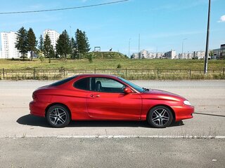 1999 Hyundai Tiburon I (RC), красный, 330000 рублей, вид 2