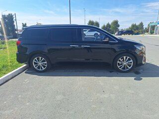 2019 Kia Carnival III, чёрный, 2800000 рублей, вид 4