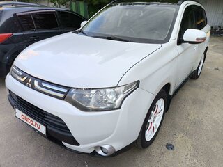 2014 Mitsubishi Outlander III, белый, 1250000 рублей, вид 1