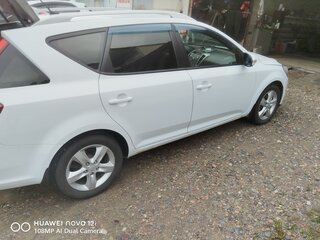 2011 Kia Ceed I Рестайлинг, белый, 800000 рублей, вид 3