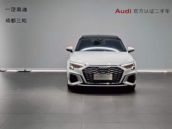 2023 Audi A3 Sportback 35 TFSI IV (8Y), белый, 1850000 рублей - вид 3