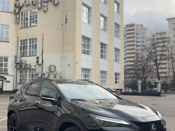 2023 Lexus NX 350 II, чёрный, 7200000 рублей - вид 2