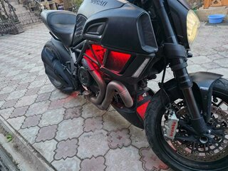 2014 Ducati Diavel, чёрный, 1000000 рублей, вид 3