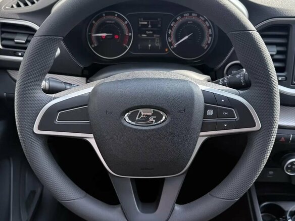 2026 Lada (ВАЗ) Vesta CNG I Рестайлинг (NG), белый, 1876000 рублей - вид 17