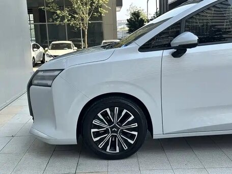 2026 Wuling Starlight 730, серебристый, 2025000 рублей, вид 5